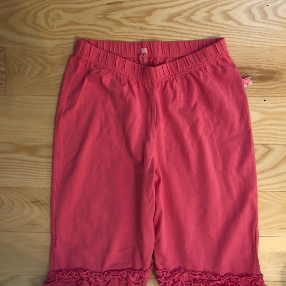 Pink Pants with Ruffles 💓3FOR$39 - Picture 2 of 3